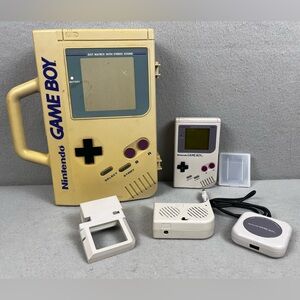 Nintendo Game Boy Hard Shell Plastic Carry Storage Case GB-80 + Game Boy & More